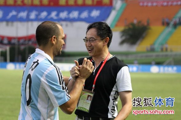  都灵德比火药味十足，主教练赛后指责判罚尺度  